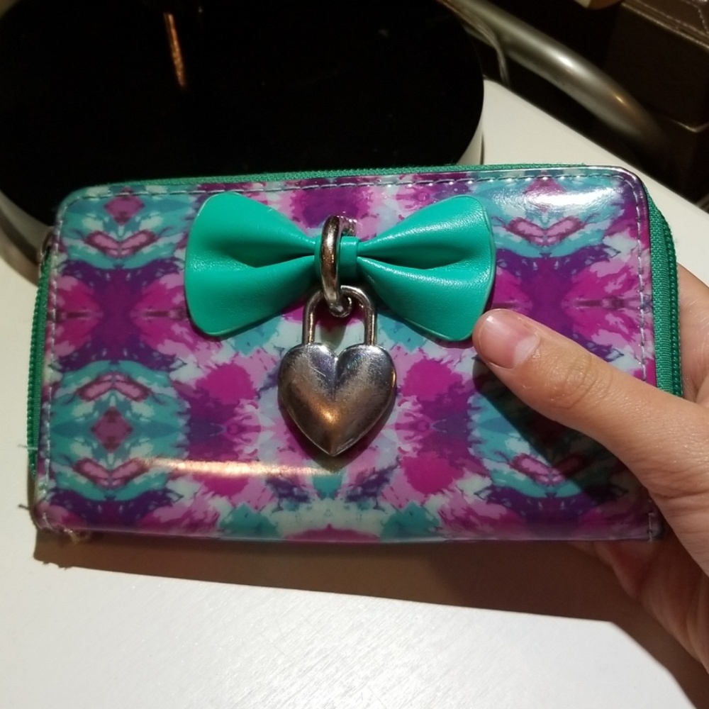 Multi colored wallet
